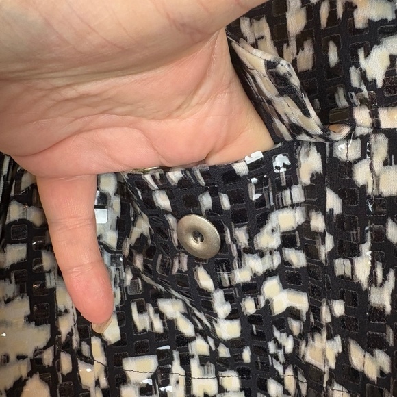 Notations Black/Off White Long Sleeve Lightweight Jacket w/ Clear Overlay Sequin - Picture 6 of 12